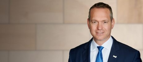 Der Sportrechtler Dr. Lars Figura verstärkt KPMG Law in Bremen - Dr. Lars Figura grüßt als Partner bei KPMG Law in Bremen - Foto: KPMG Law