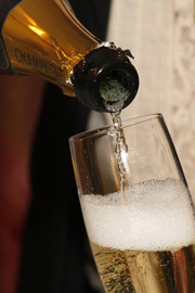 Streit um Bezeichnung von Champagner-Sorbet geht zum BGH -